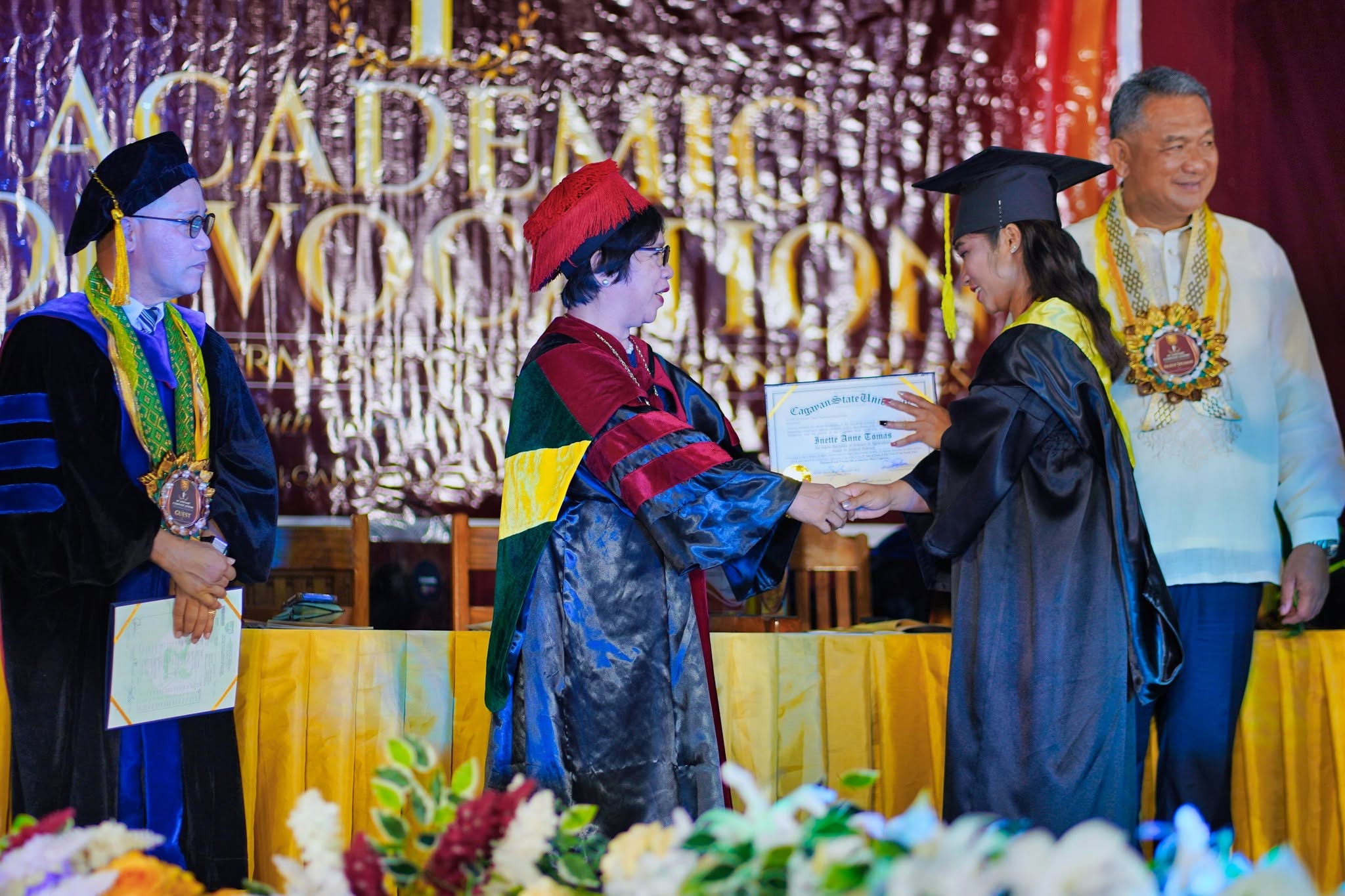 GRAD-AT-CALAYAN-PHOTOSET photo 62